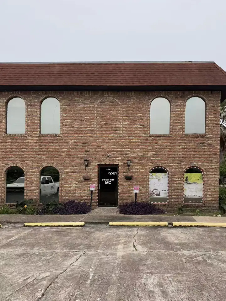 MC Spa Massage Friendswood storefront — 4815 Farm to Market 2351 #104
