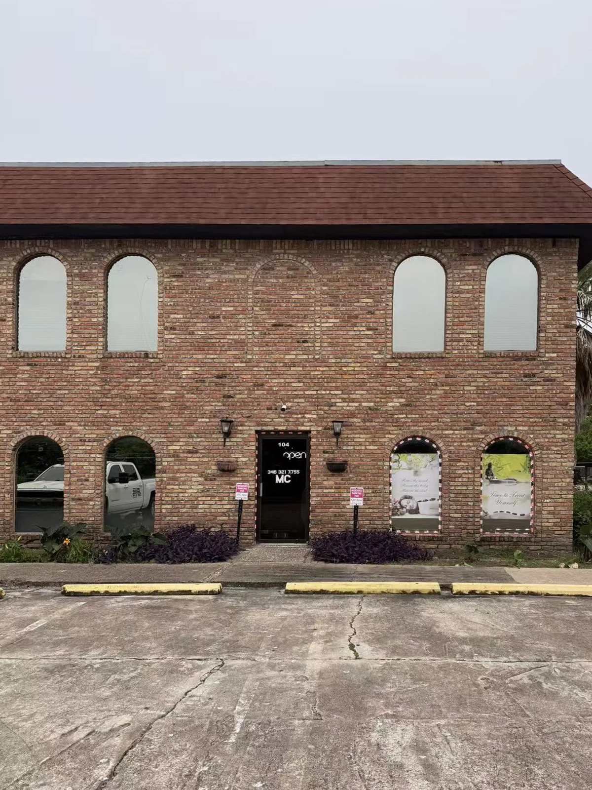 MC Spa Massage storefront on FM 2351 Friendswood TX